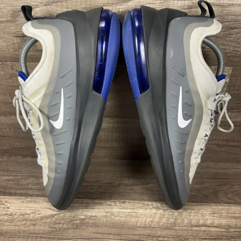 Nike Air Max Axis Gray Mens US Size 9.5 EUR 43 AA2146-016 Running Shoes